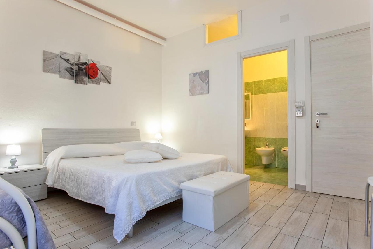 Jadianas Guest House Альгеро Экстерьер фото